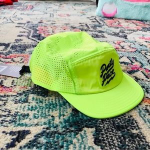 RNNR hat NWT